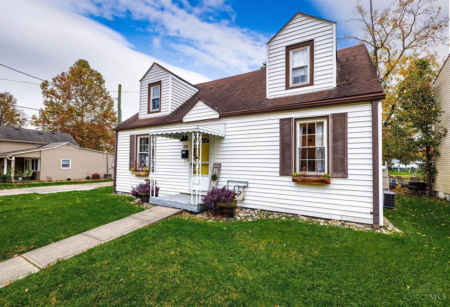 Photo of 323 N Jefferson ST, Harrison, OH 45030