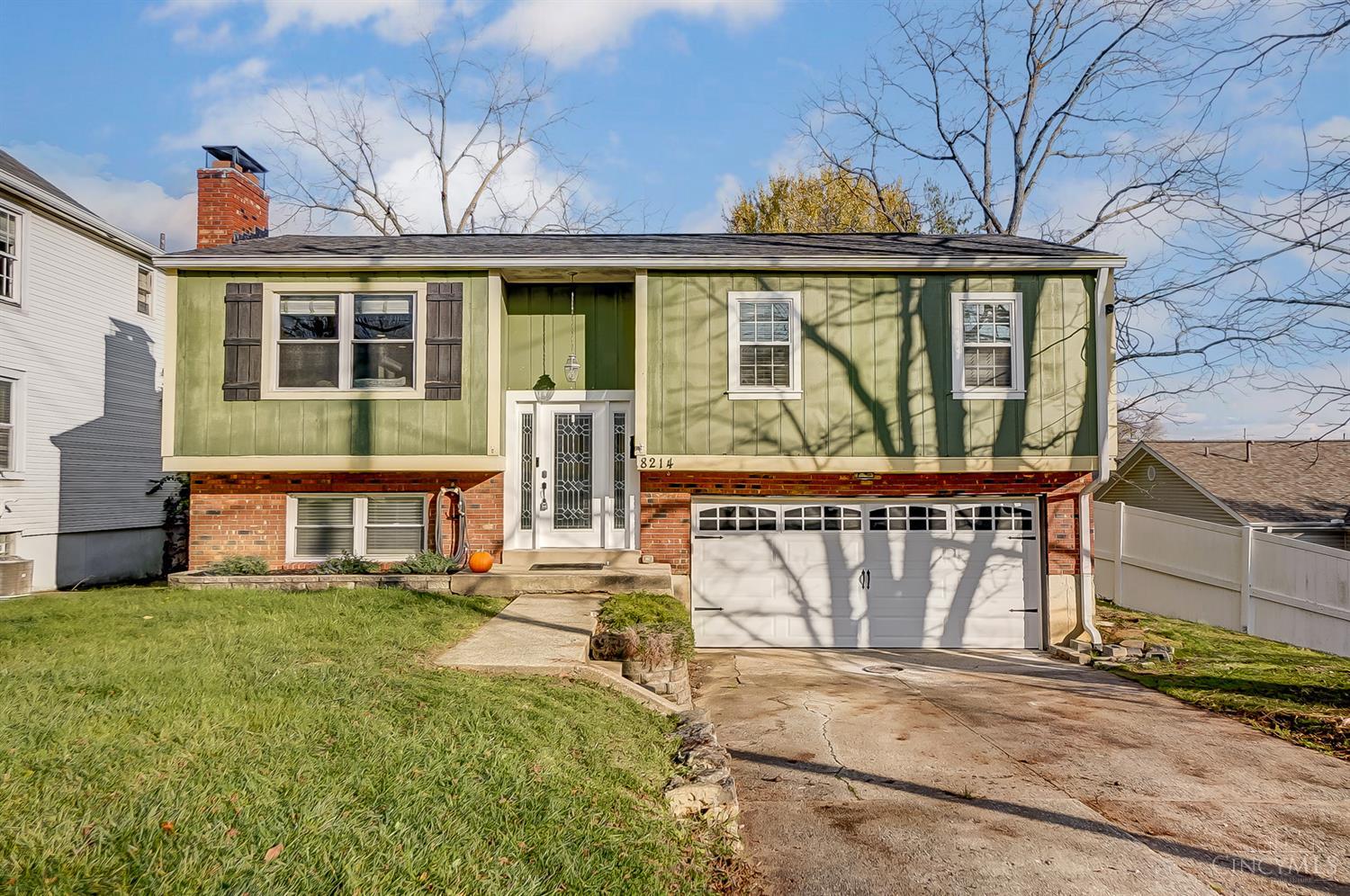 Photo of 8214 Monroe AVE, Cincinnati, OH 45236