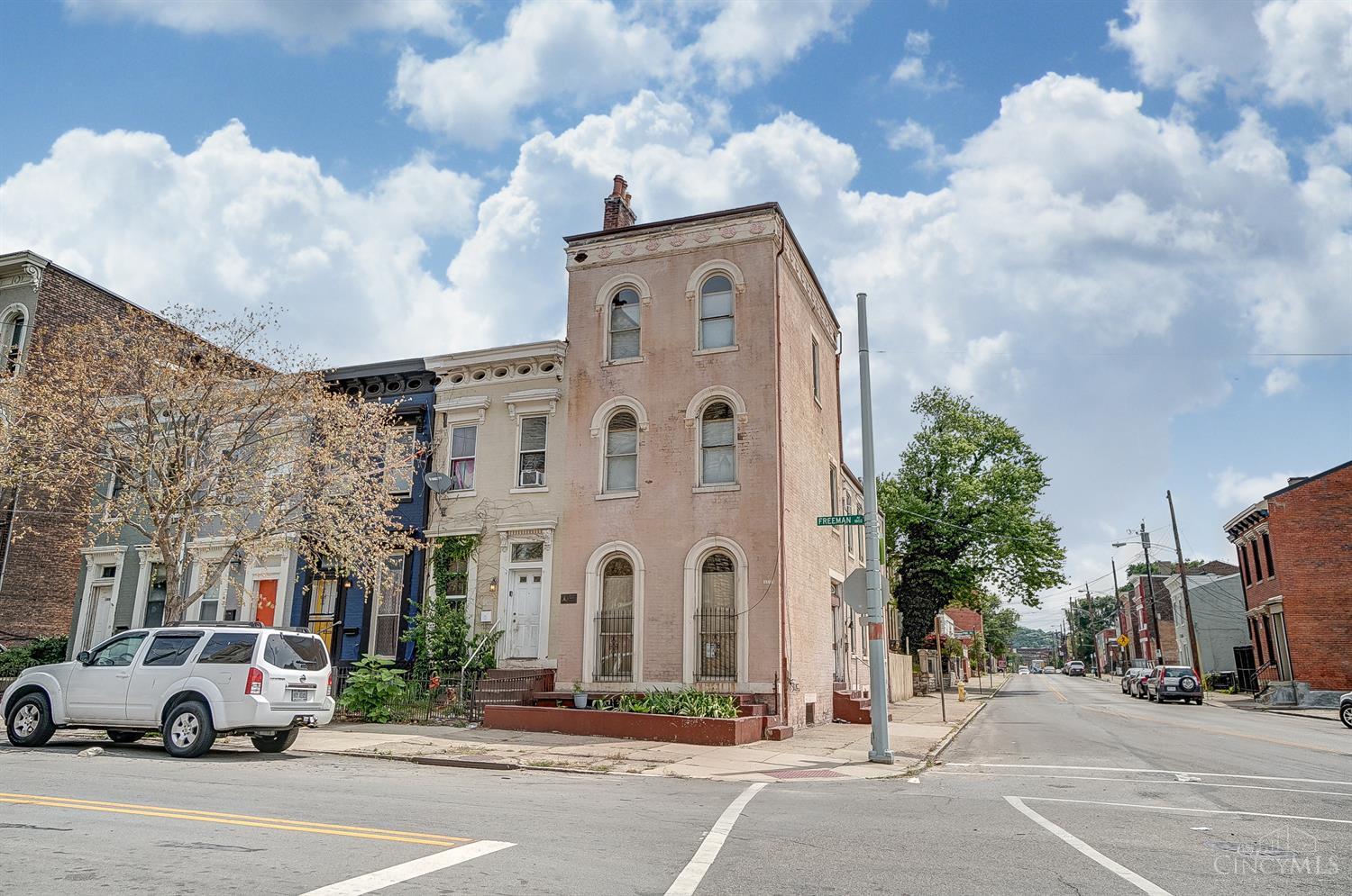 Photo of 1800 Freeman AVE, Cincinnati, OH 45214