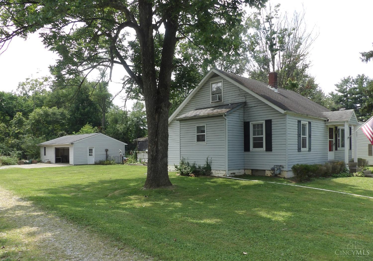 Photo of 437 Broadway Street, Hamilton Twp, OH 45039