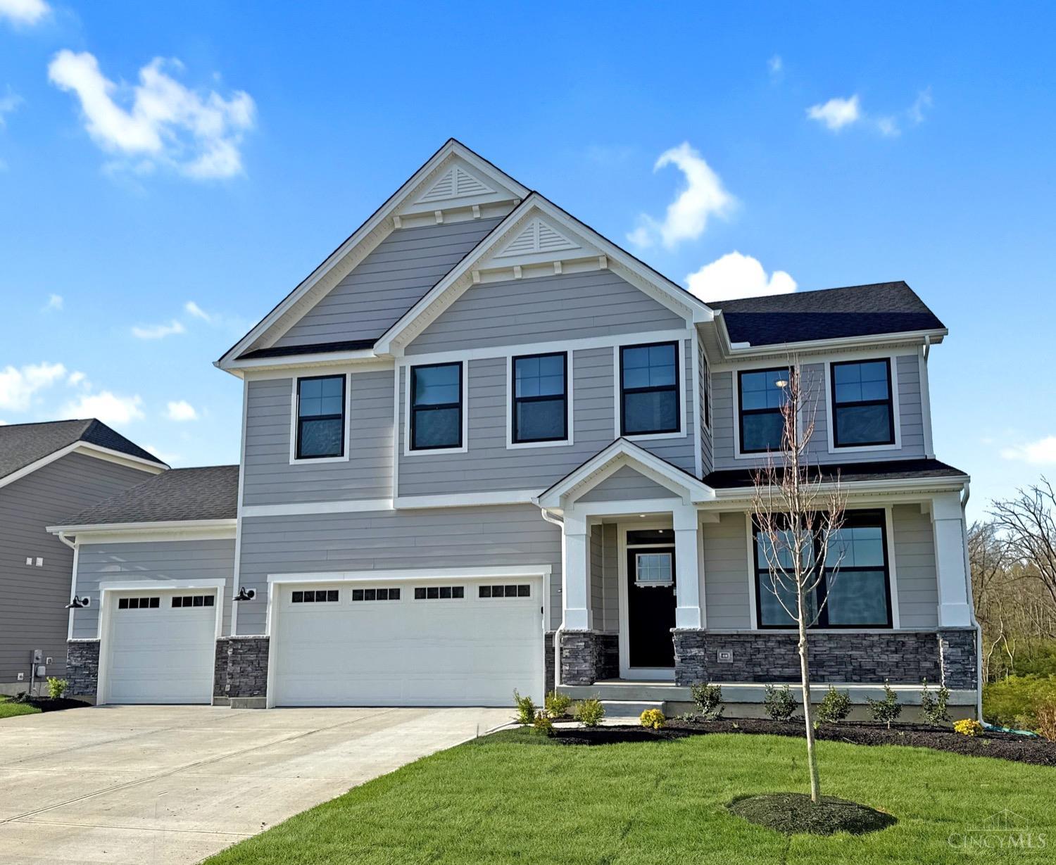 Photo of 505 Creekside Ln, Lebanon, OH 45036
