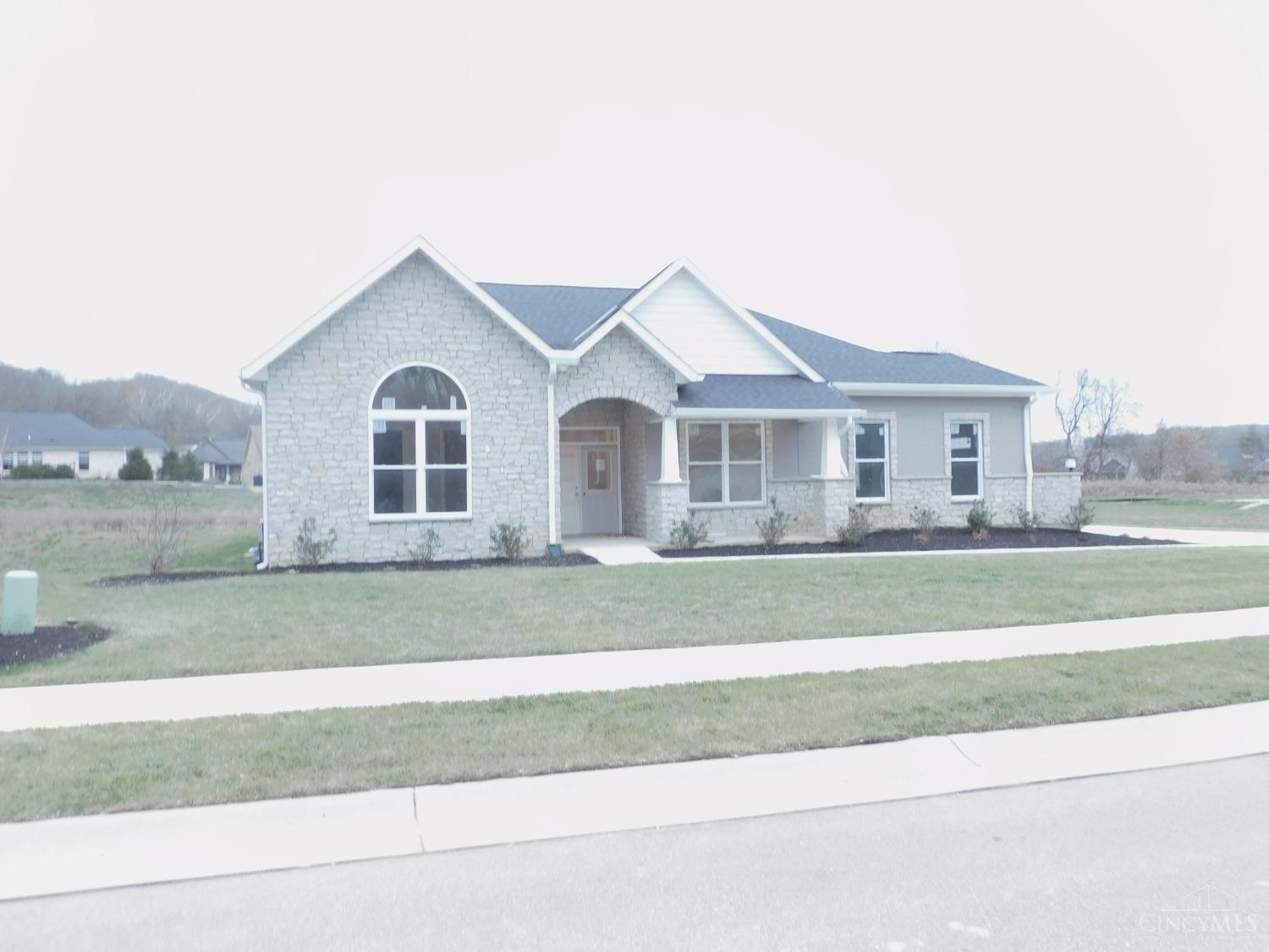 Photo of 524 Trison Dr, Cincinnati, OH 45233