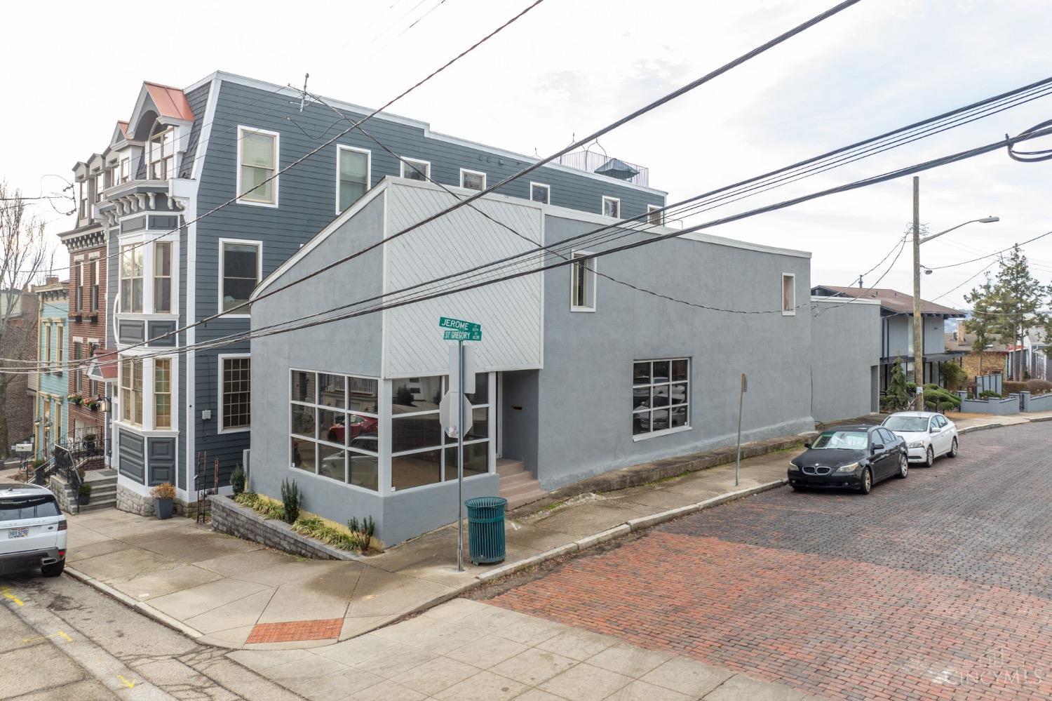 Photo of 1033 St Gregory St, Cincinnati, OH 45202