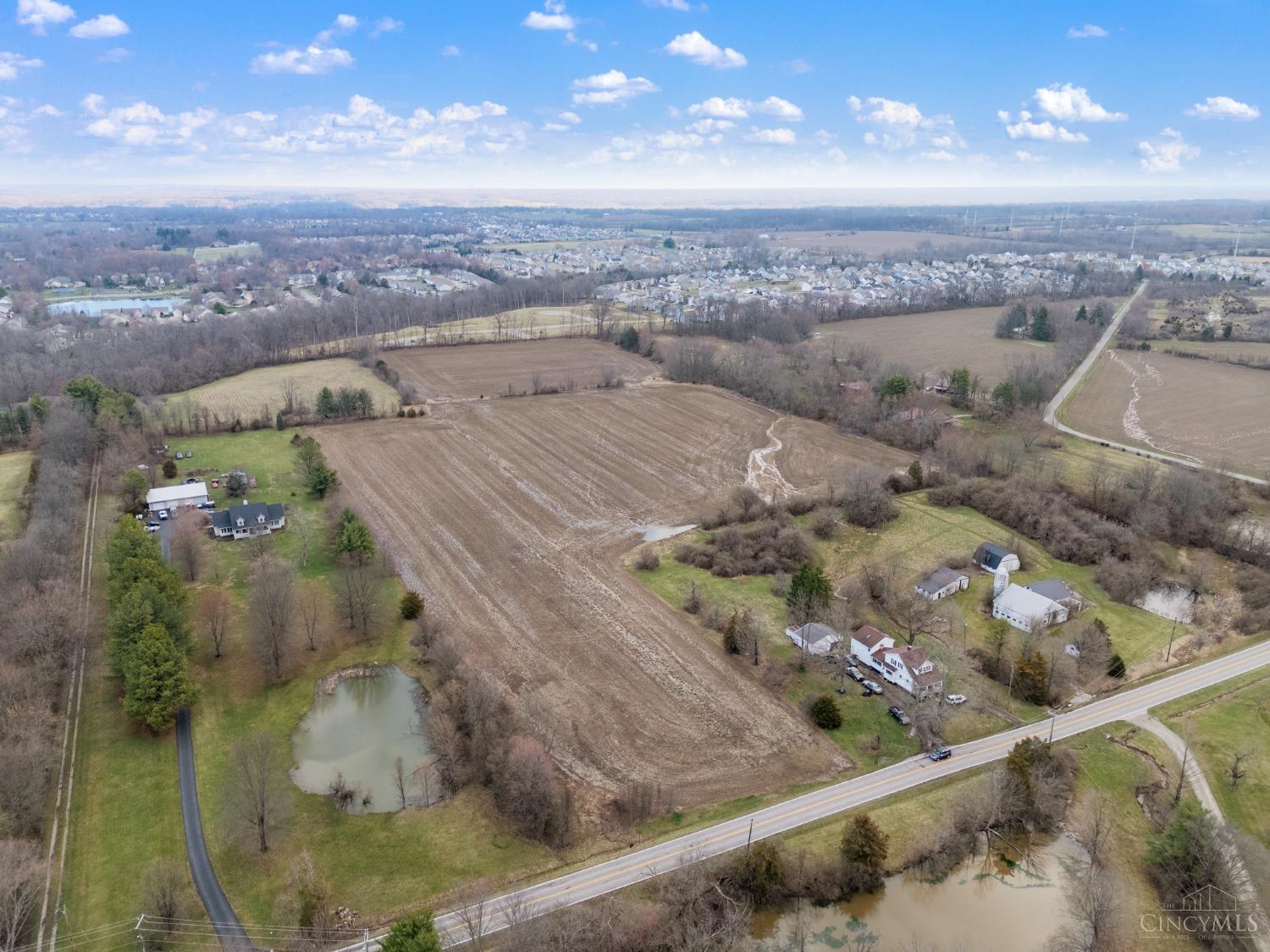 Photo of 1050 E Fosters Maineville Road, Hamilton Twp, OH 45039