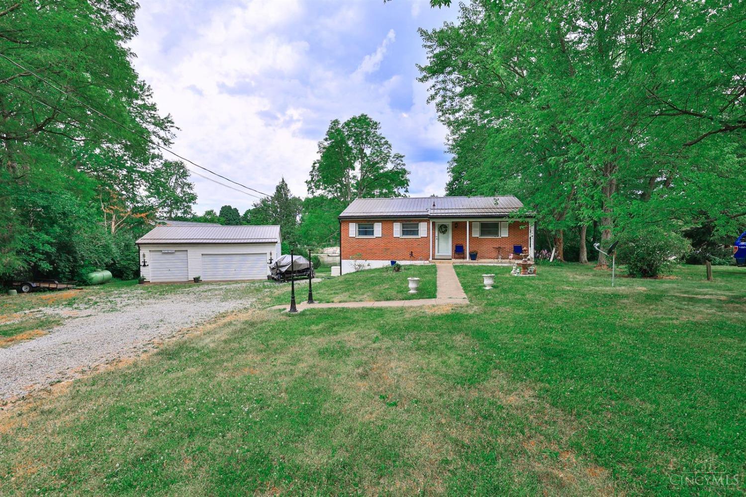Photo of 1118 Stuttgart Dr, Perry Twp, OH 45118