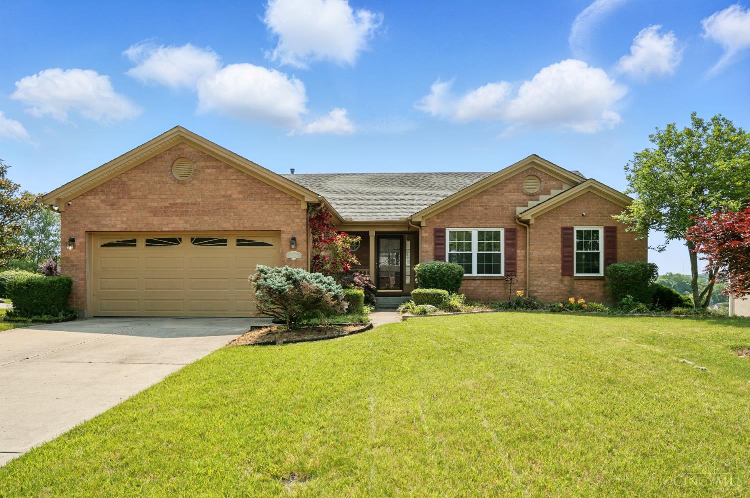 Photo of 12190 Kilbride Dr, Colerain Twp, OH 45251