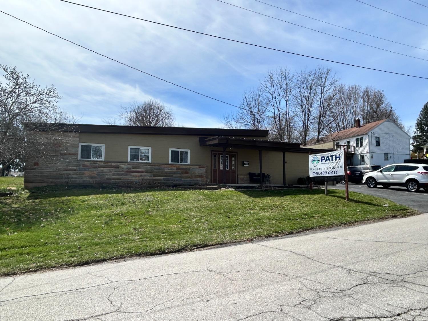 Photo of 111 Uhrig St, Hillsboro, OH 45133