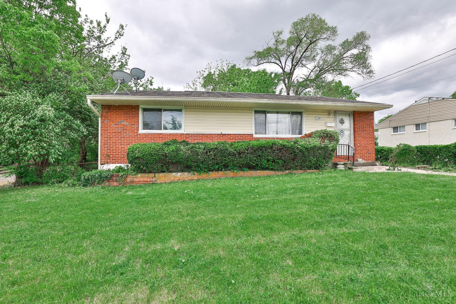Photo of 135 Brookhaven Ave, Woodlawn, OH 45215