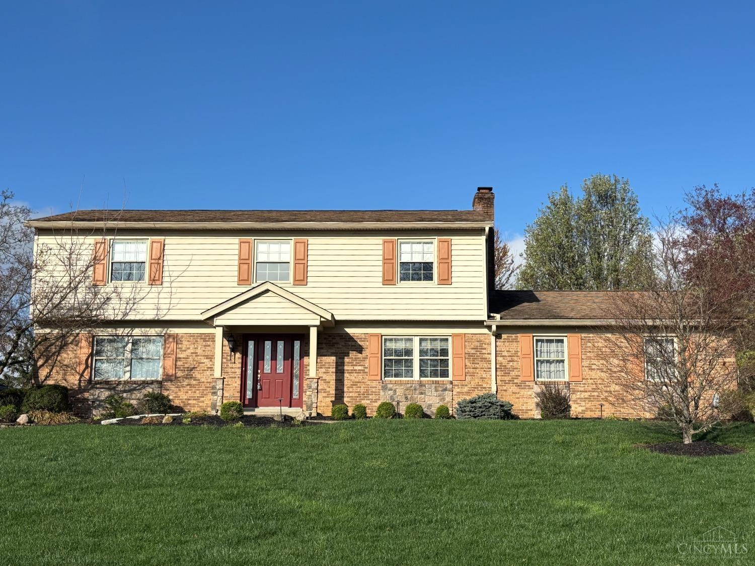 Photo of 2805 Countrylake Dr, Green Twp, OH 45233