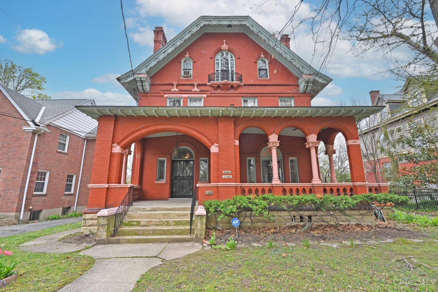 140 Wentworth Avenue Cincinnati OH 45220 - MLS# 1836815