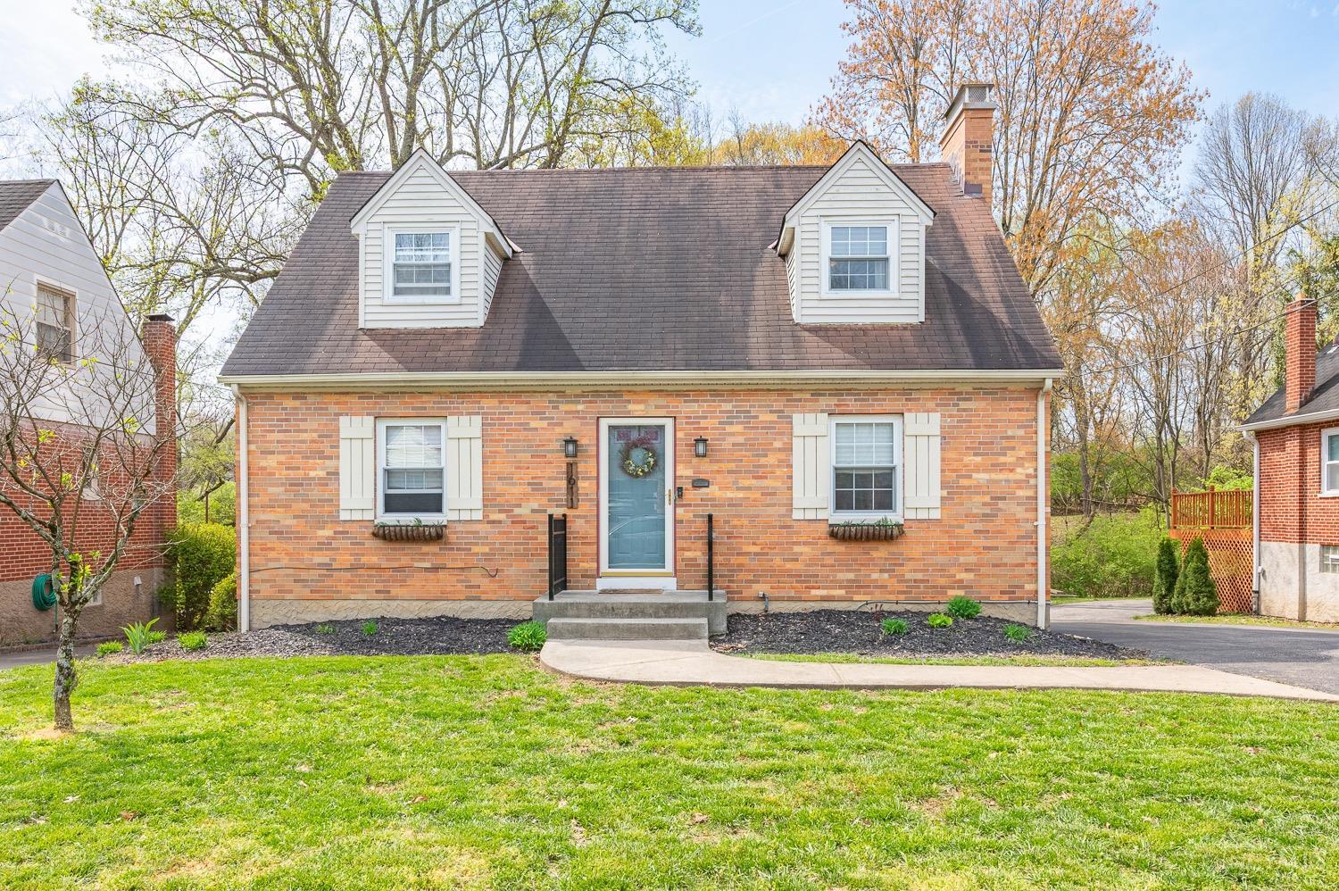 Photo of 1611 Alcor Ter, Cincinnati, OH 45230