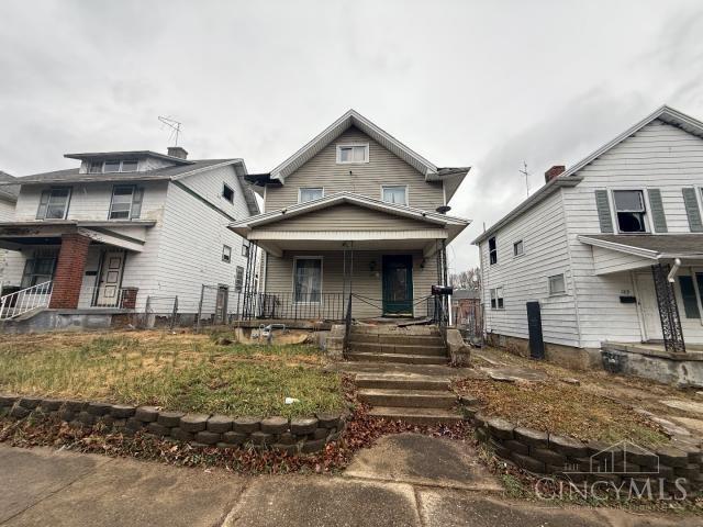 Photo of 117 E Parkwood Dr, Dayton, OH 45405