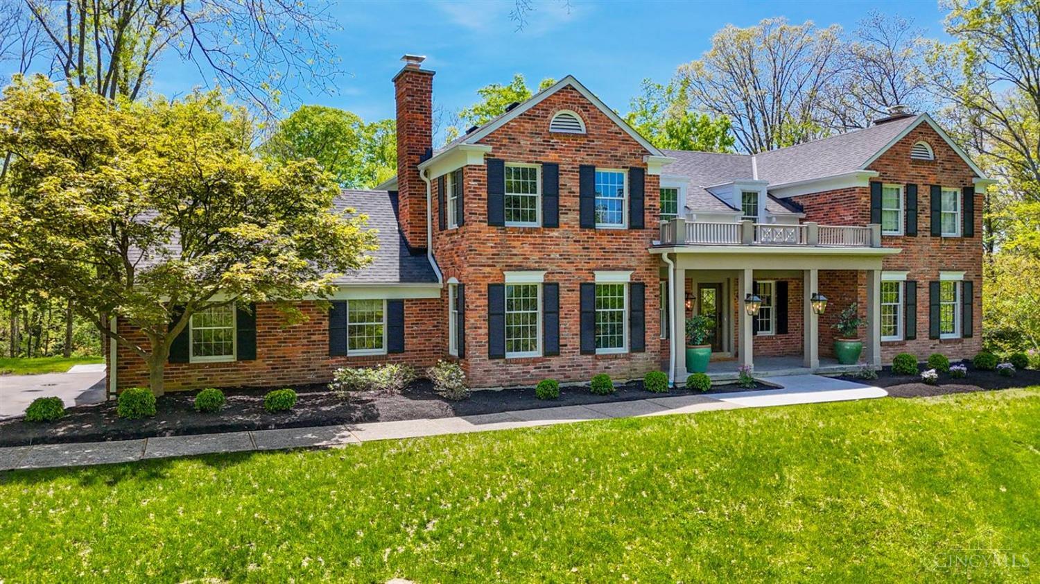 Photo of 8450 Blue Cut Ln, Indian Hill, OH 45243