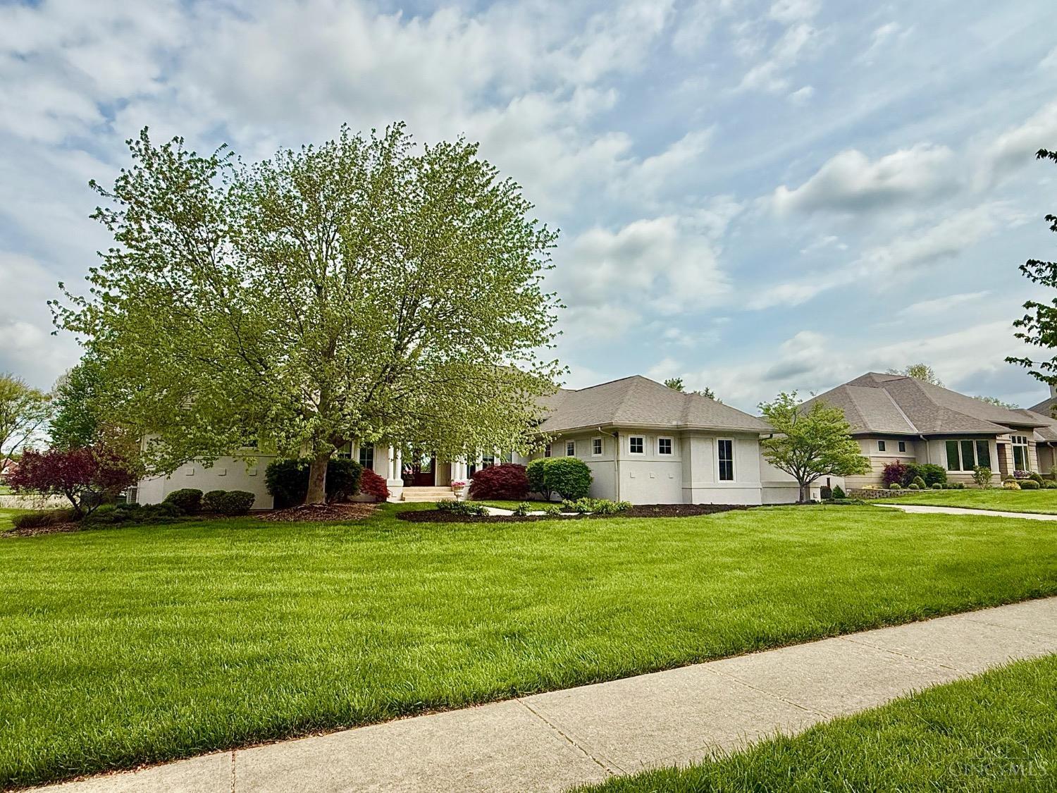 Photo of 6565 Oasis Dr, Miami Twp, OH 45140