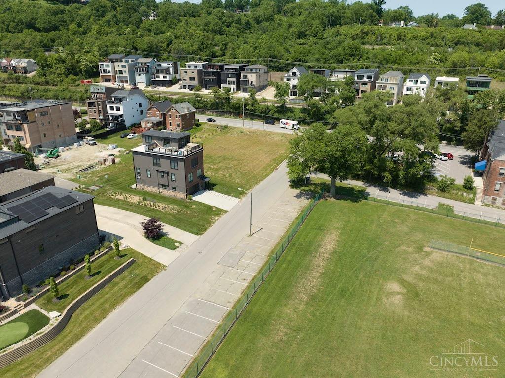 Photo of 255 St Peters St, Cincinnati, OH 45226