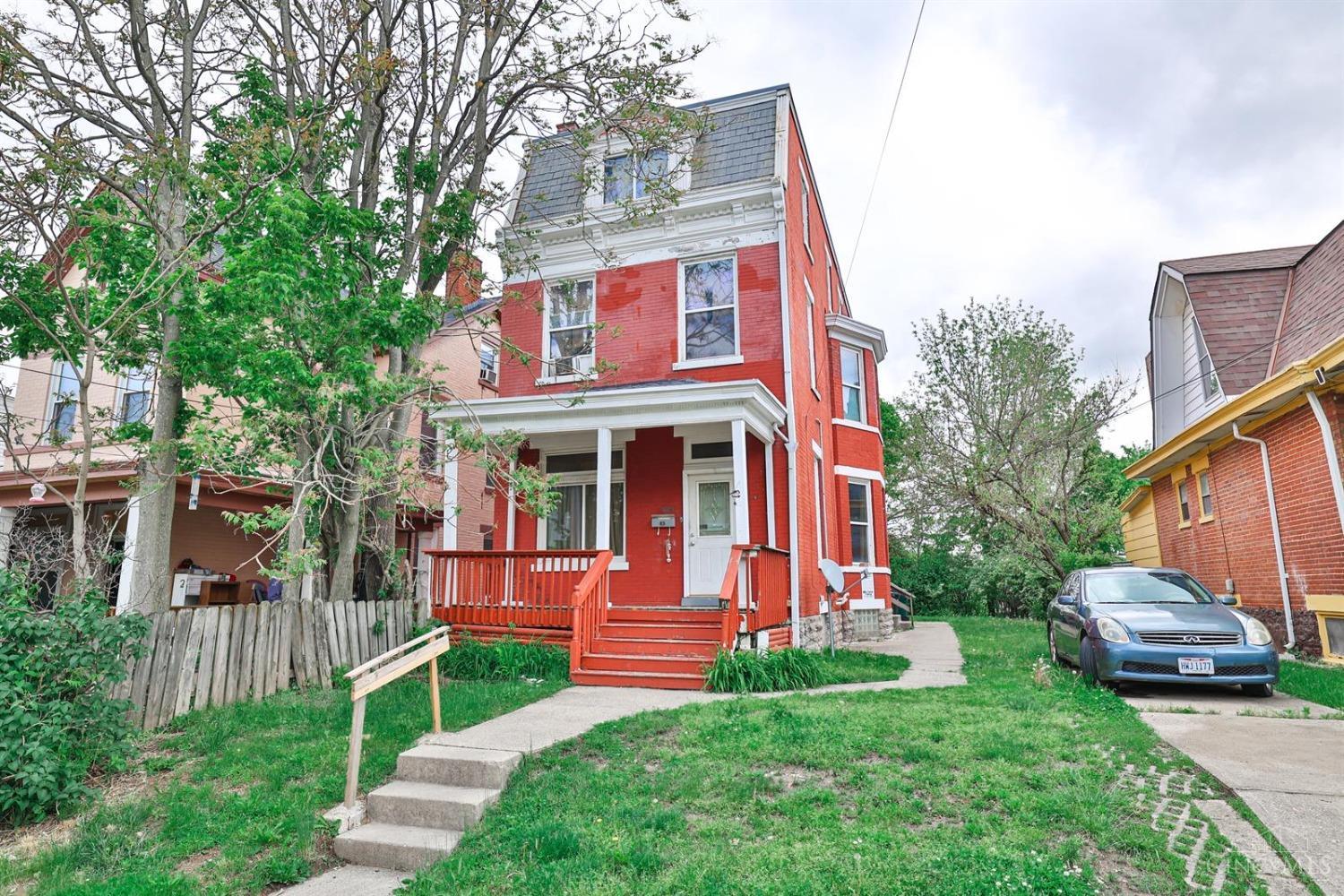 Photo of 824 Mcpherson Ave, Cincinnati, OH 45205