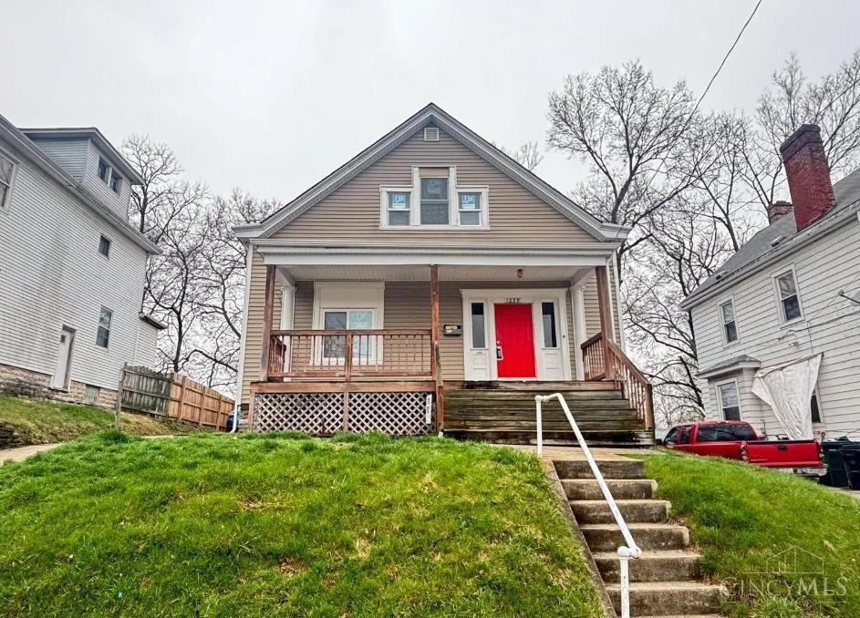Photo of 1239 Sliker Ave, Cincinnati, OH 45205