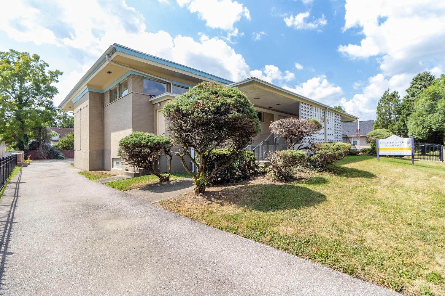 Photo of 1515 Section Rd, Cincinnati, OH 45237