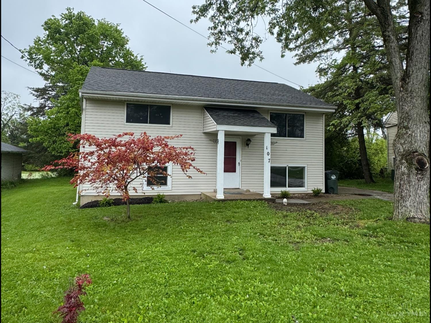 Photo of 107 Melanee Dr, Oxford, OH 45056