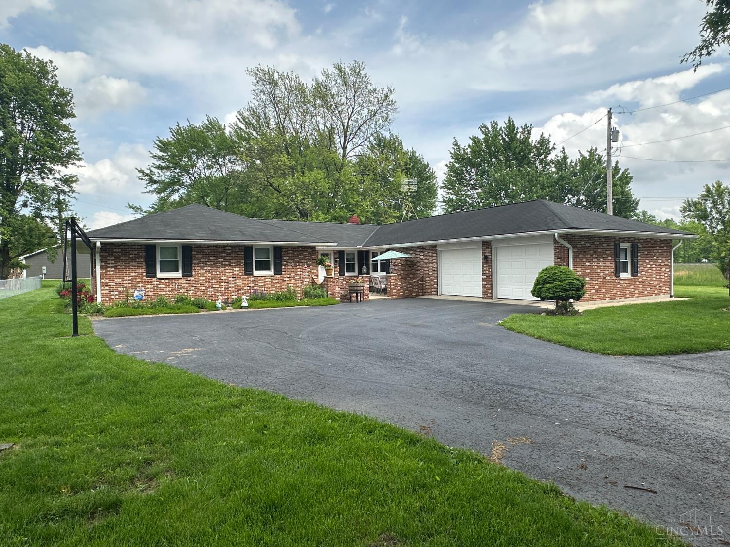 Photo of 300 Park Avenue, Lynchburg, OH 45142