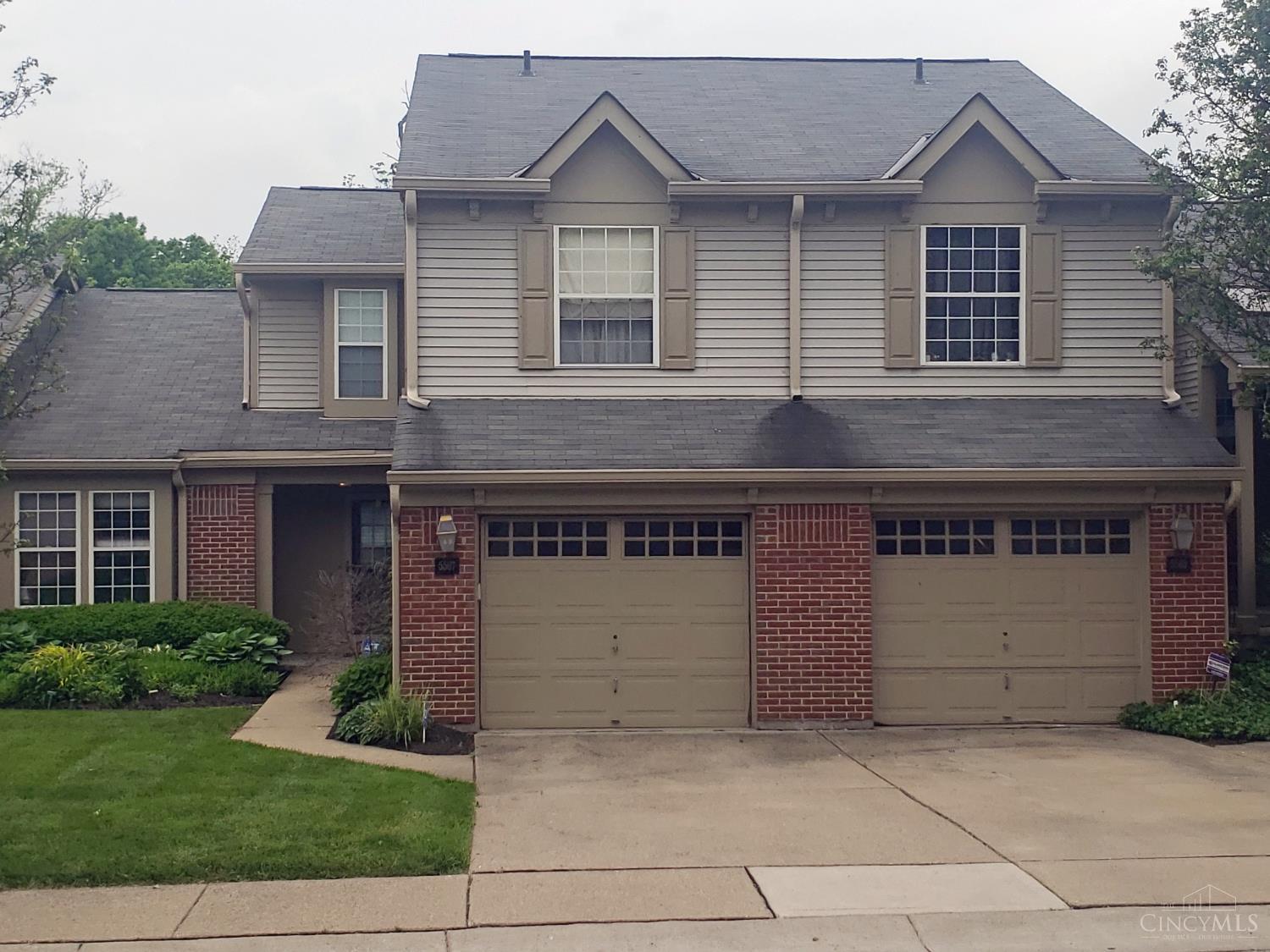 Photo of 5567 Regimental Pl, Cincinnati, OH 45239