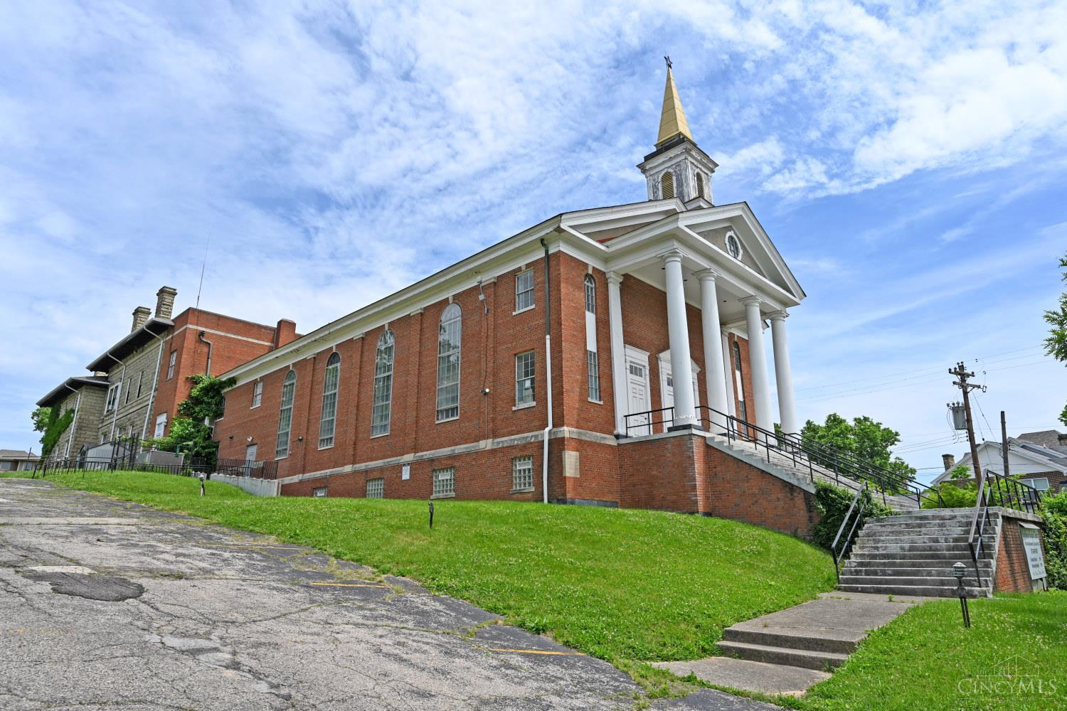 Photo of 760 N Fred Shuttlesworth Circle, Cincinnati, OH 45229