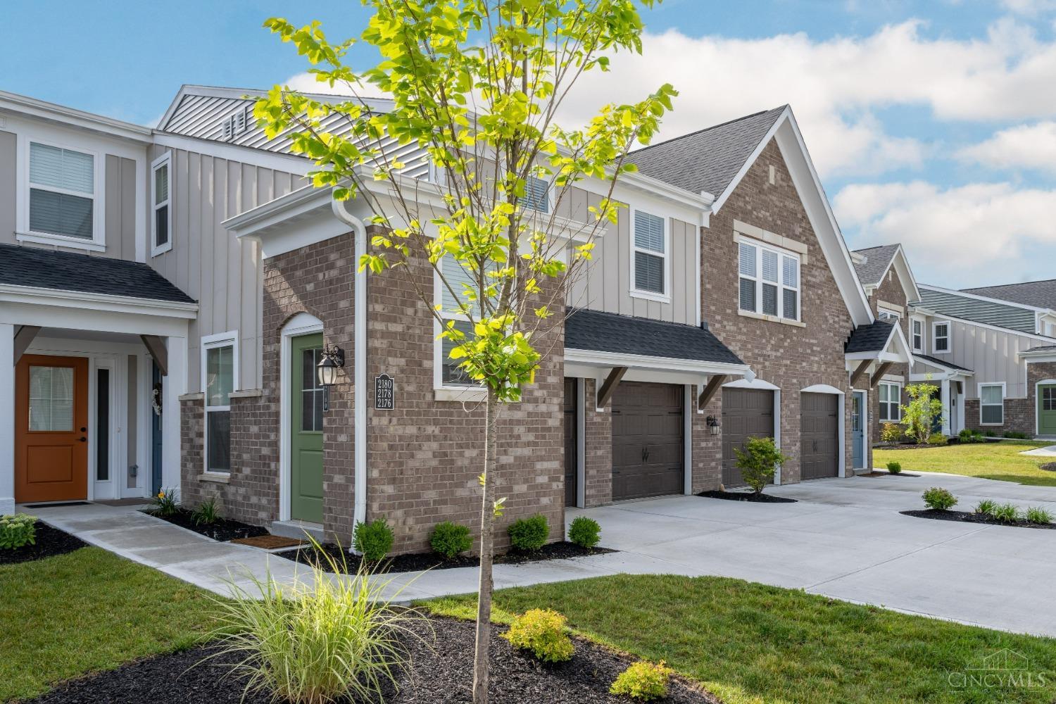Photo of 5883 90204 Parkview Ln 204, Miami Twp, OH 45150