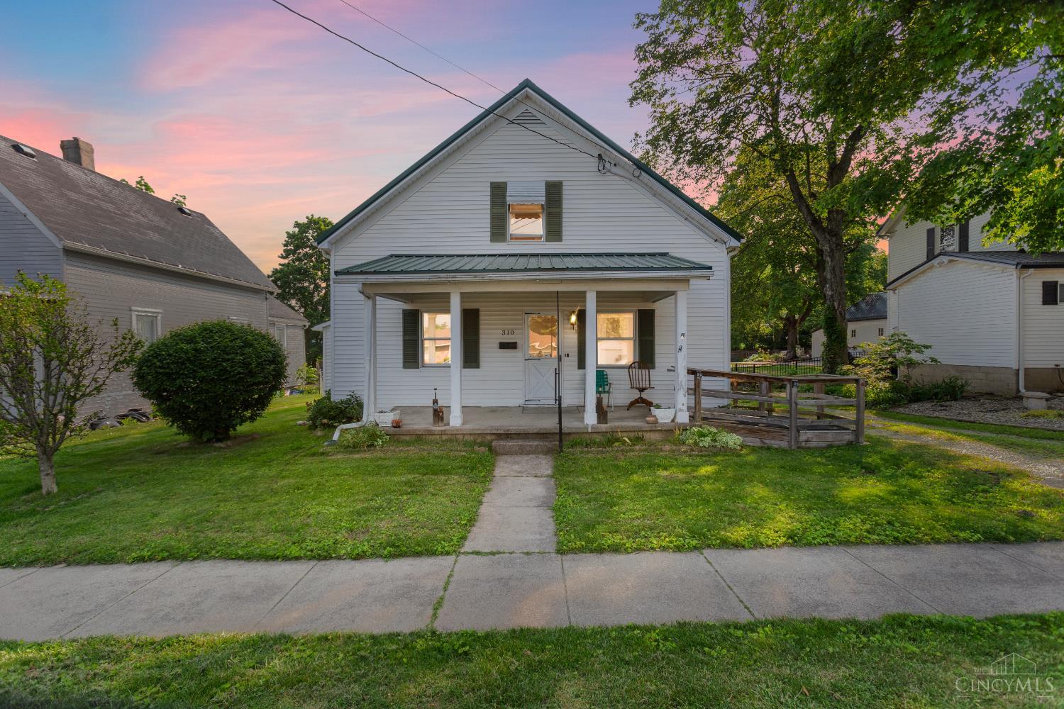 Photo of 310 N Broadway St, Blanchester, OH 45107