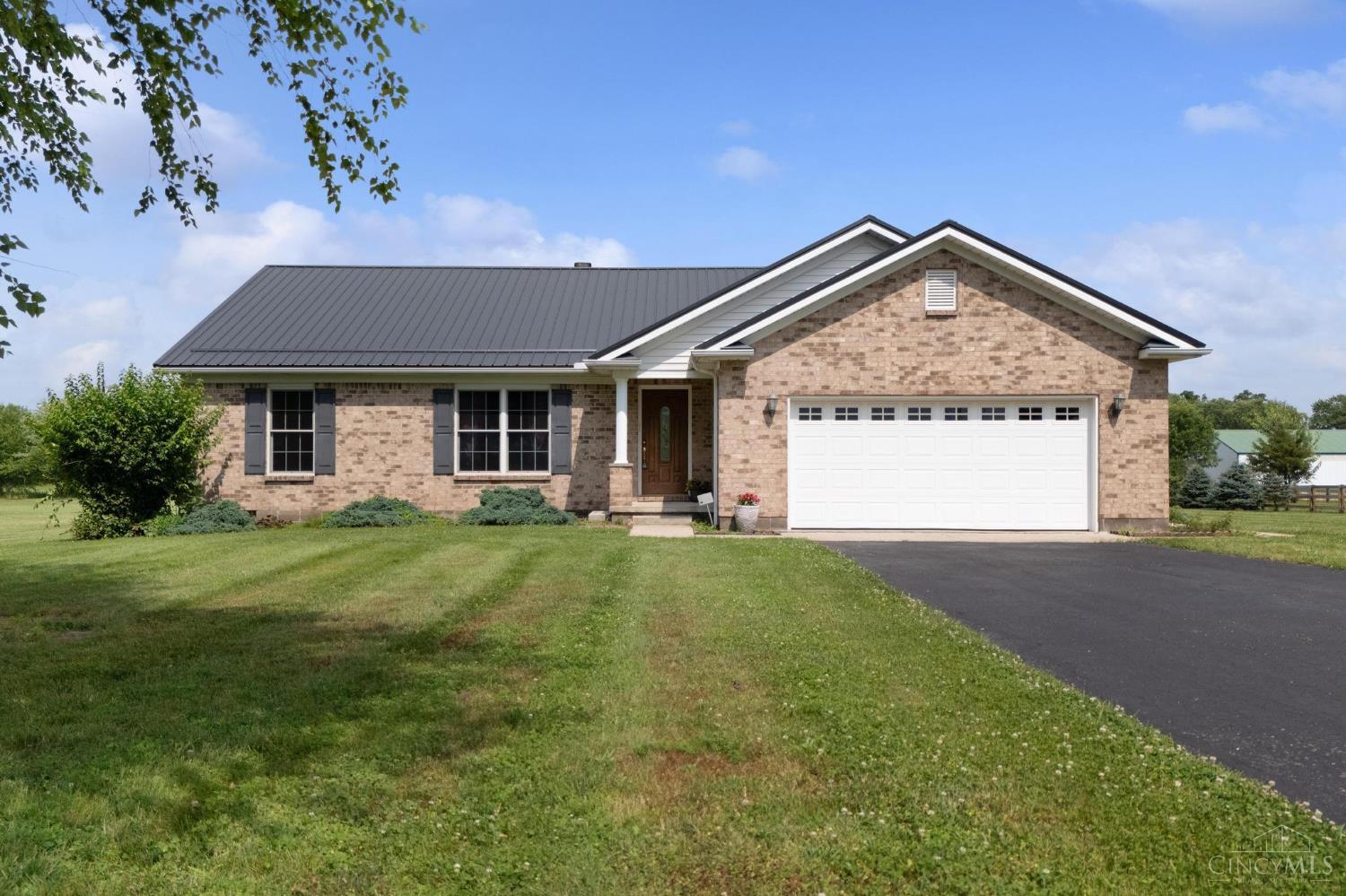 Photo of 144 Fox Run Dr, Union Twp, OH 45177