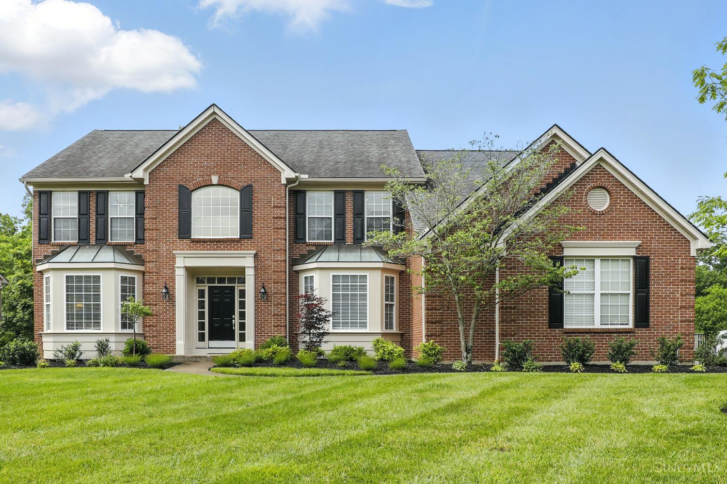 Photo of 2261 Endovalley Dr, Anderson Twp, OH 45244