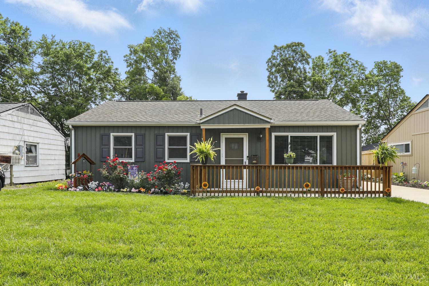Photo of 110 E Circle Dr, Mason, OH 45040