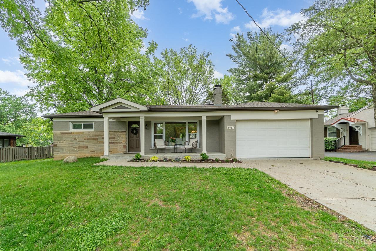 Photo of 10128 Zig Zag Rd, Blue Ash, OH 45242