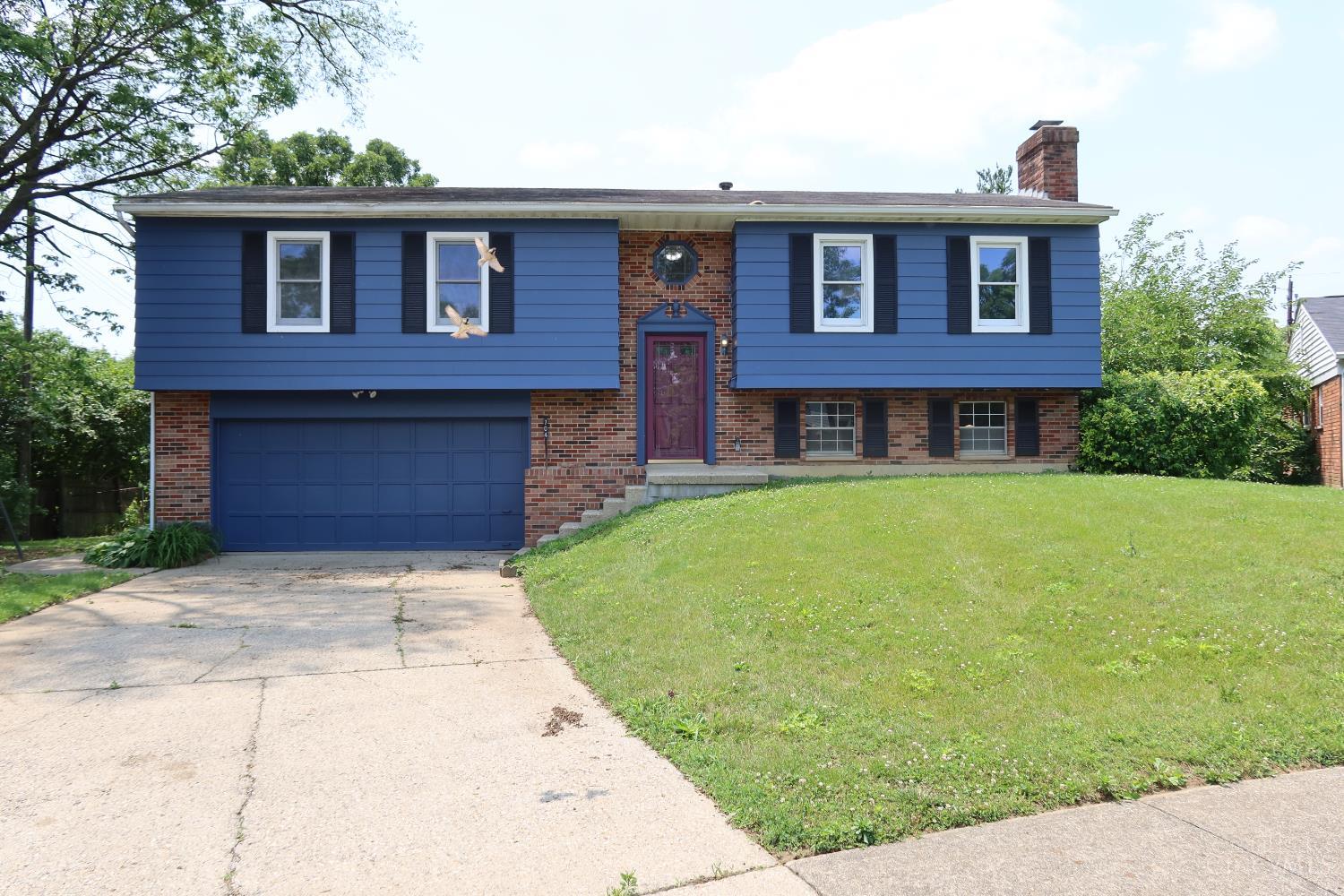 Photo of 704 Trafalgar Ct, Middletown, OH 45044