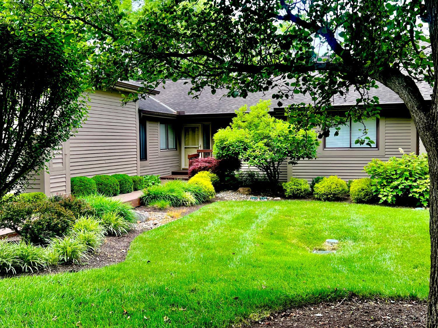 Photo of 335 Miami Lakes Dr, Milford, OH 45150