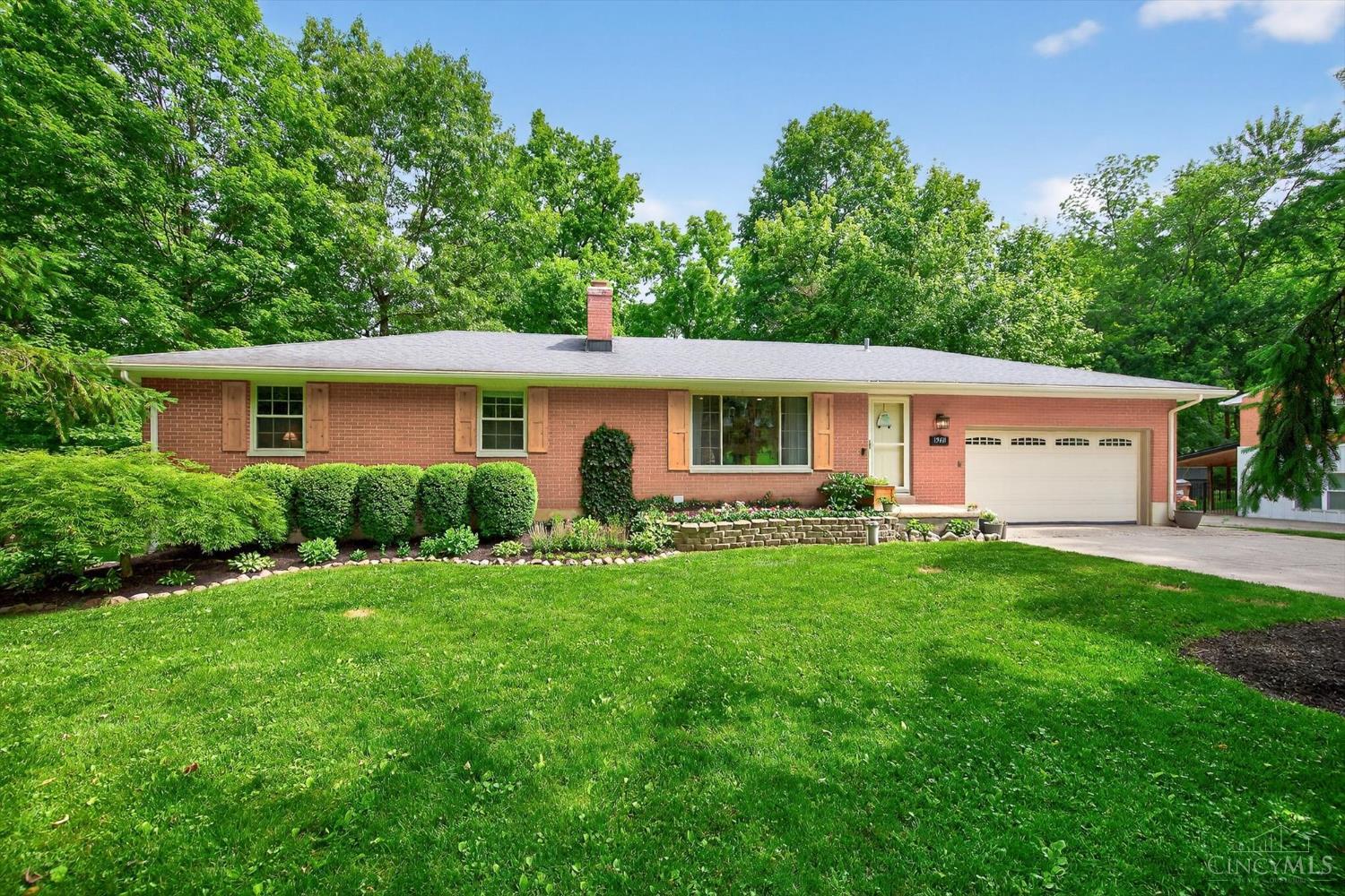 Photo of 1968 Forest Dell Dr, Beavercreek Twp, OH 45434