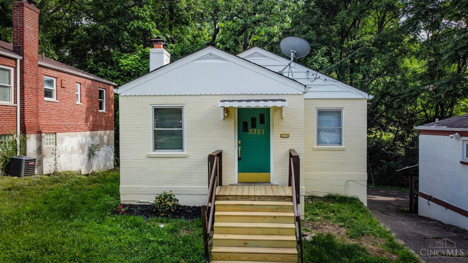 Photo of 3321 Freddie Drive, Cincinnati, OH 45205