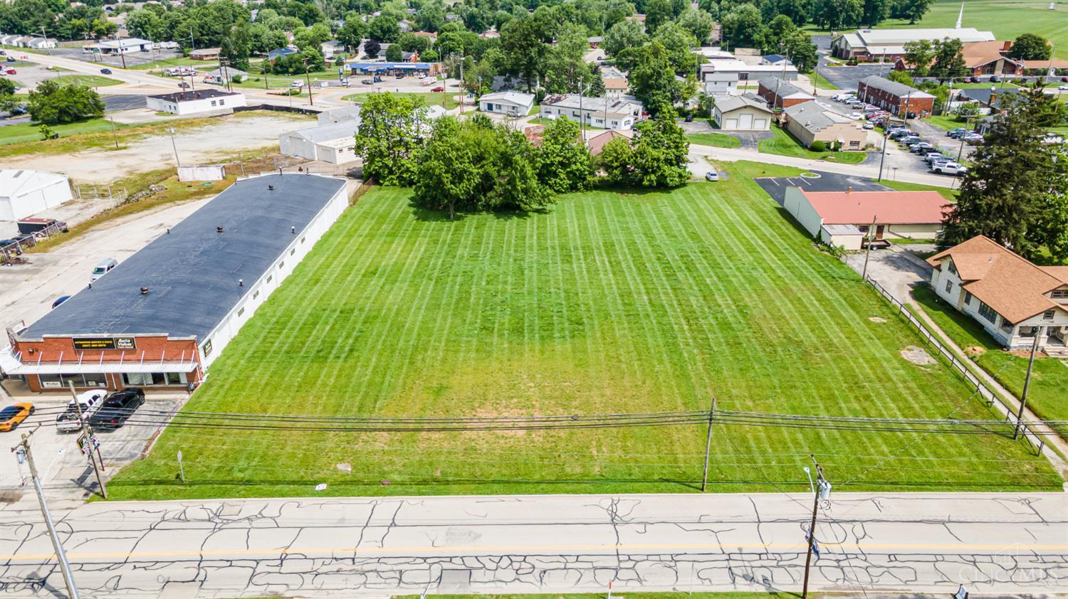 Photo of 1053 Main Street, Wilmington, OH 45177
