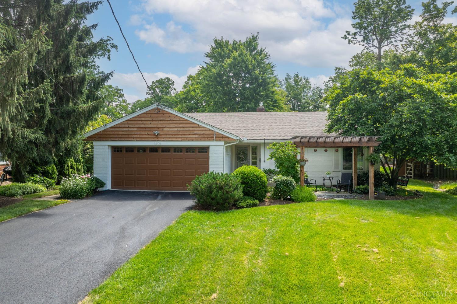 Photo of 7506 S Mingo Lane, Madeira, OH 45243