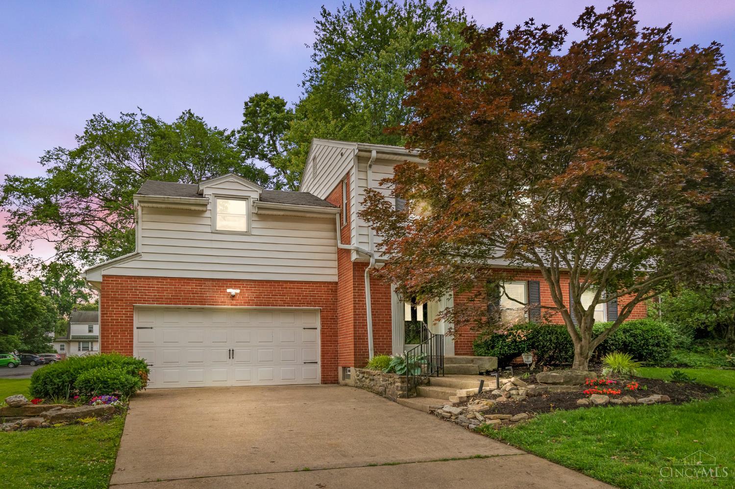 Photo of 6424 Honeysuckle Dr, Cincinnati, OH 45230