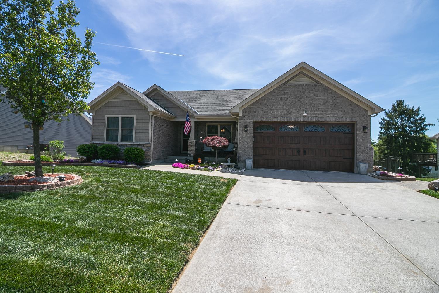 Photo of 1331 Peregrine Wy, Hamilton, OH 45013