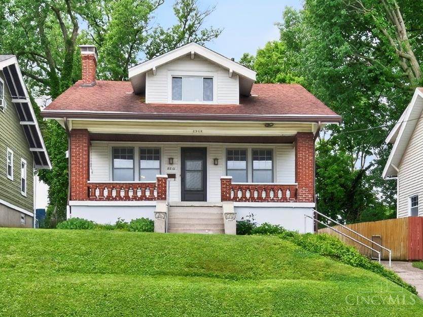 Photo of 2213 Quatman Ave, Norwood, OH 45212