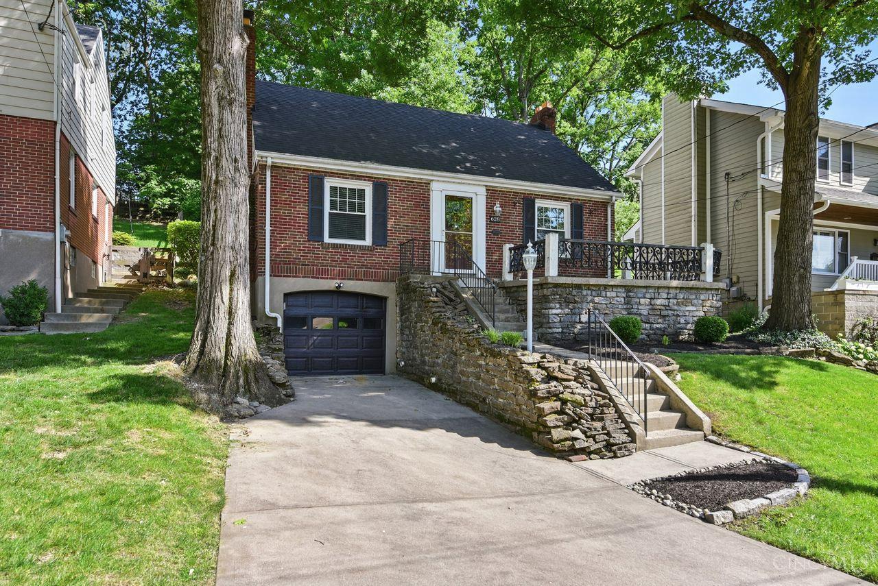 Photo of 628 Rushton Rd, Cincinnati, OH 45226