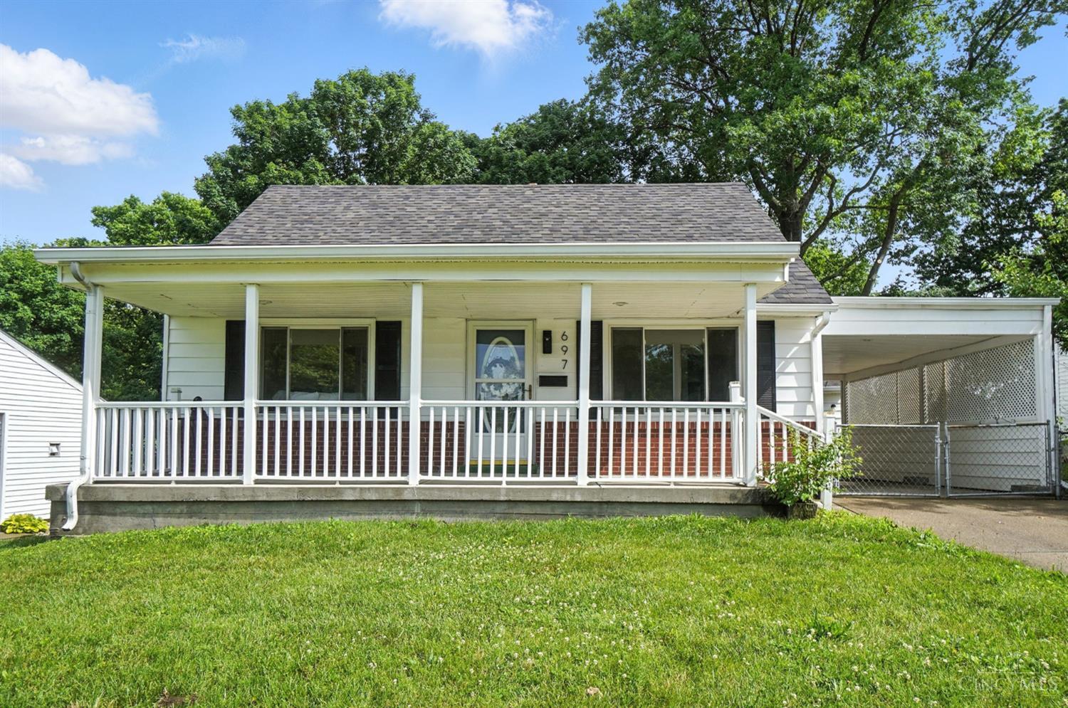 Photo of 697 Fairhaven Dr, Hamilton, OH 45013
