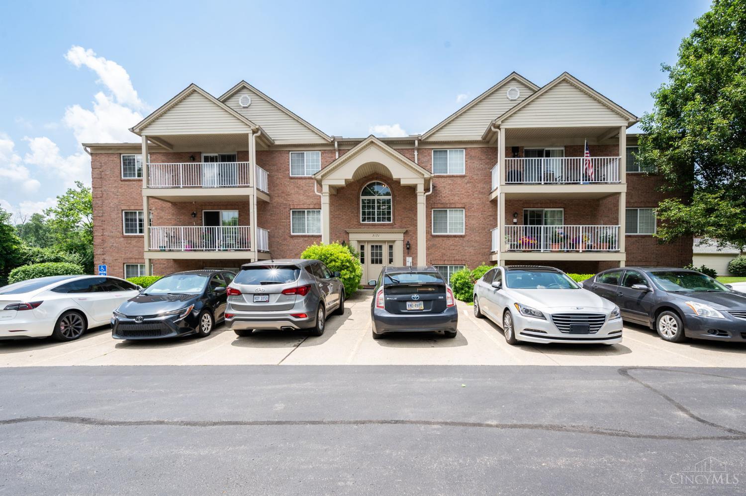 Photo of 3171 Preserve Lane, Colerain Twp, OH 45239