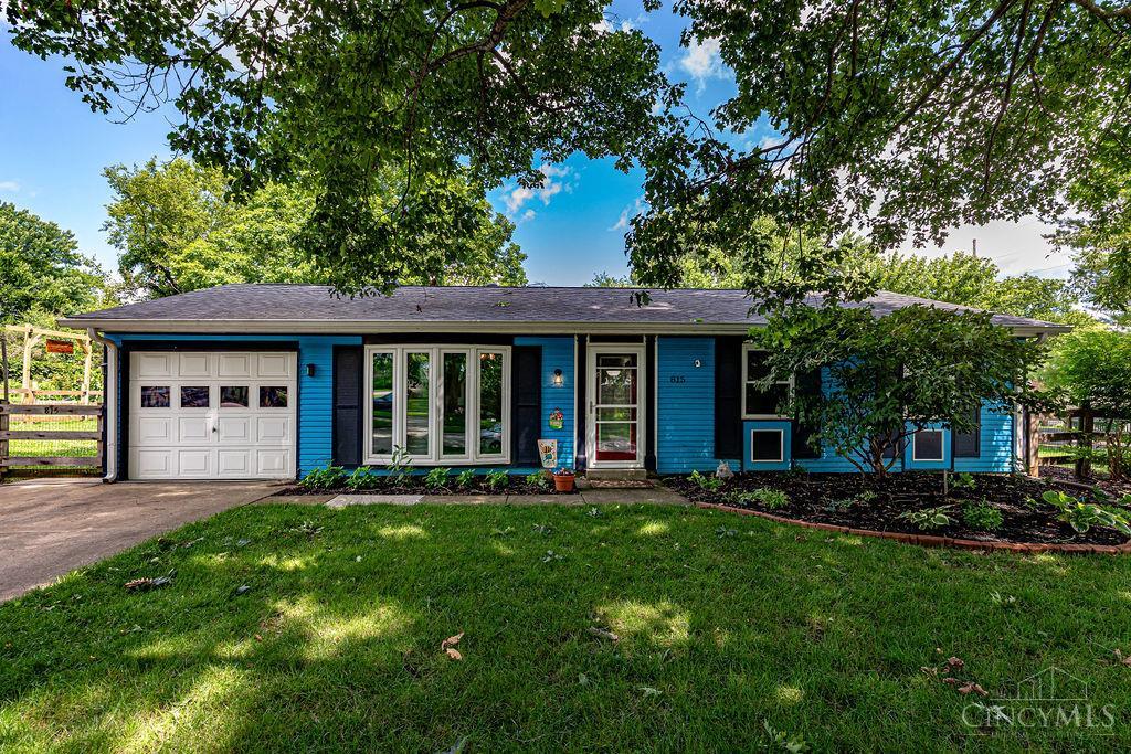 Photo of 815 Erin Dr, Oxford, OH 45056