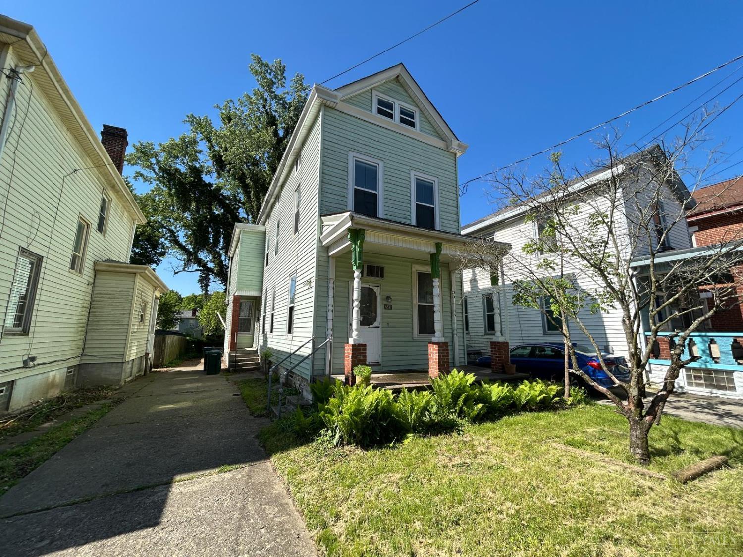 Photo of 749 E Epworth Ave, Cincinnati, OH 45232