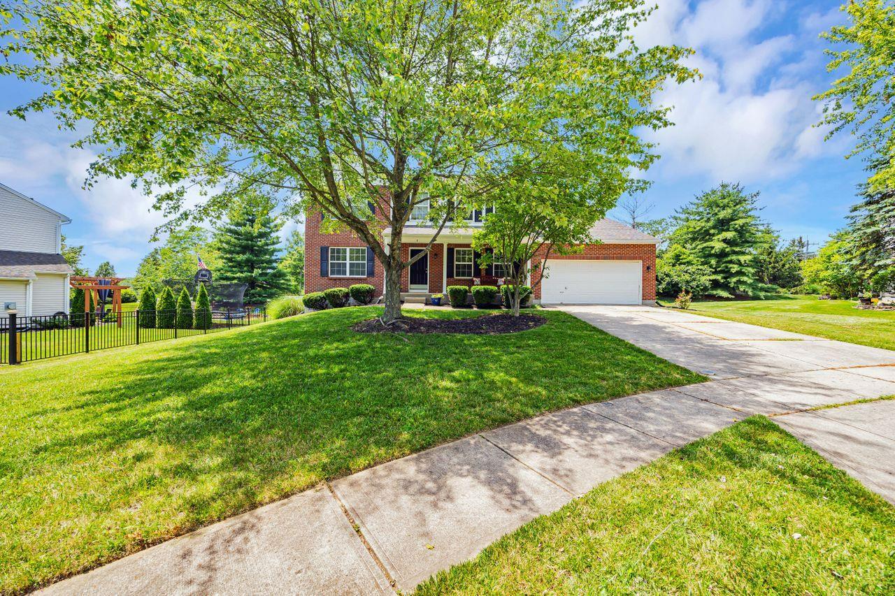 Photo of 3 Cobblestone Dr, Milford, OH 45150