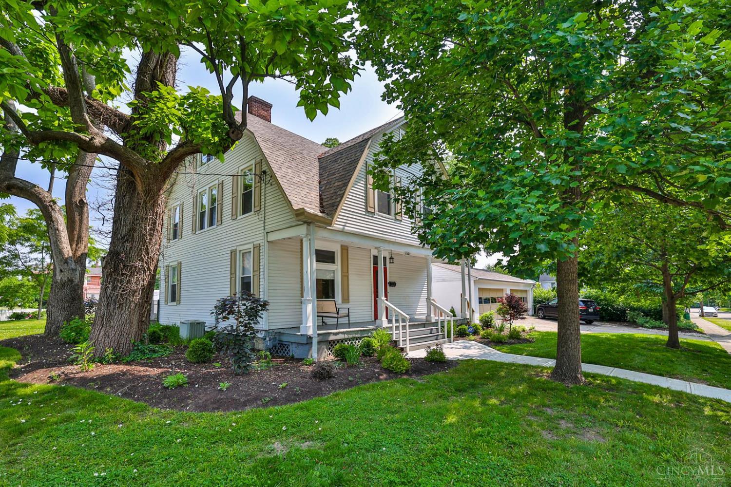 Photo of 304 Cleveland Ave, Glendale, OH 45246