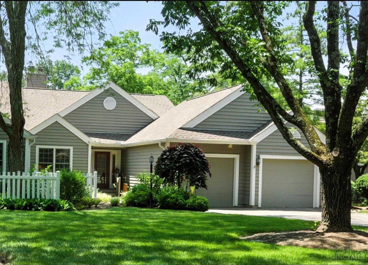 Photo of 7904 Causeway Ln, Anderson Twp, OH 45255