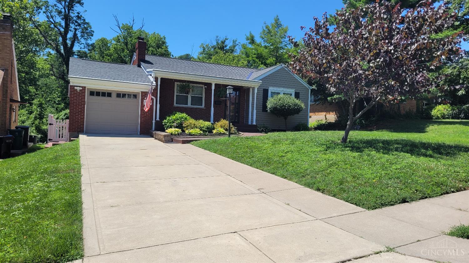 Photo of 2769 Westbrook Dr, Cincinnati, OH 45211